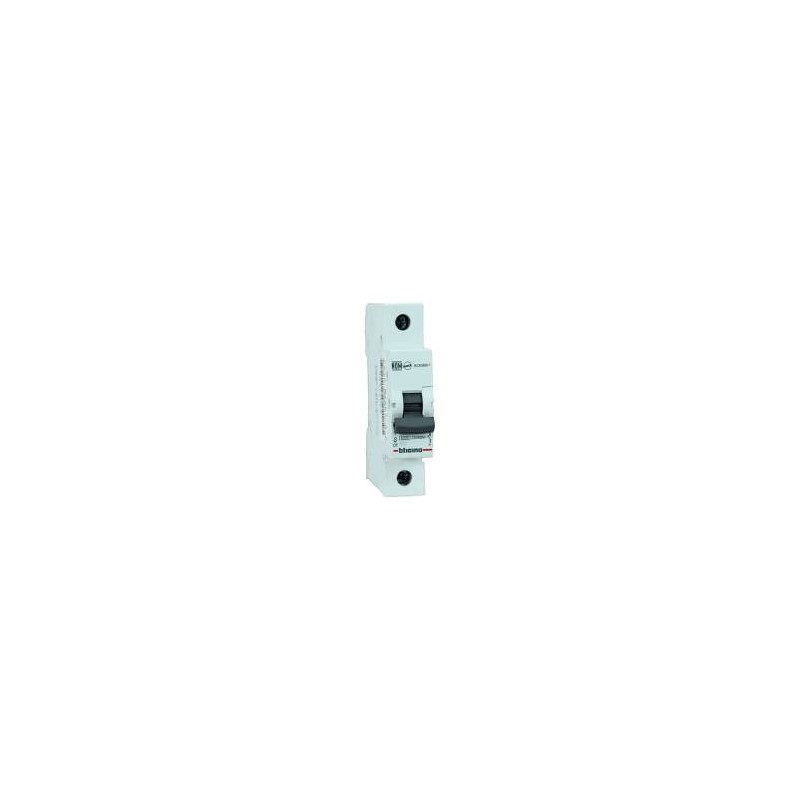 INTERRUPTOR TERMOMAGNETICO 1 POLO 20A FN81CEW20 BTICINO